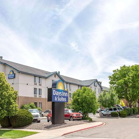 Days Inn & Suites By Wyndham Denver International Airport Luaran gambar