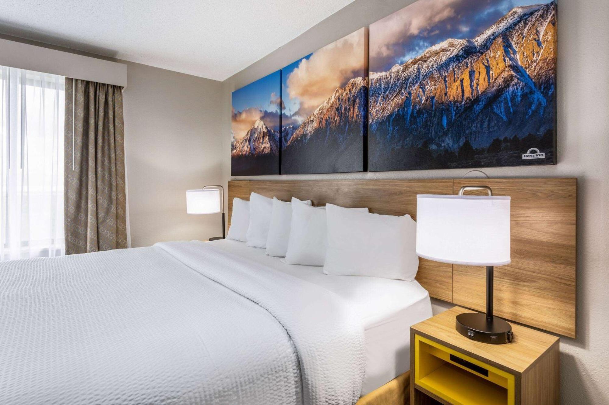 Days Inn & Suites By Wyndham Denver International Airport Luaran gambar