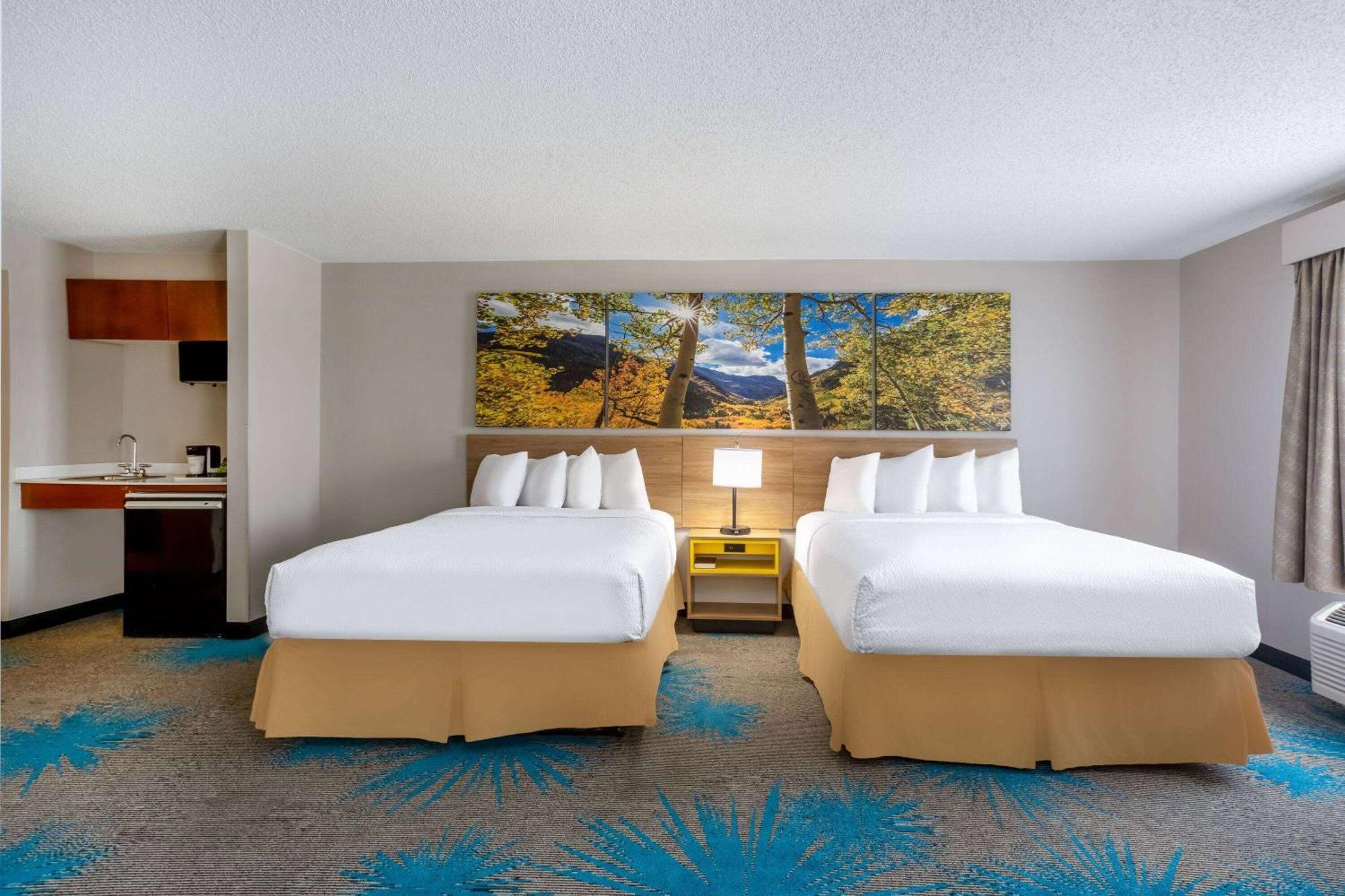 Days Inn & Suites By Wyndham Denver International Airport Luaran gambar