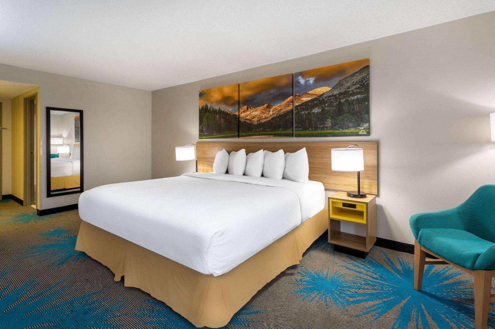 Days Inn & Suites By Wyndham Denver International Airport Luaran gambar