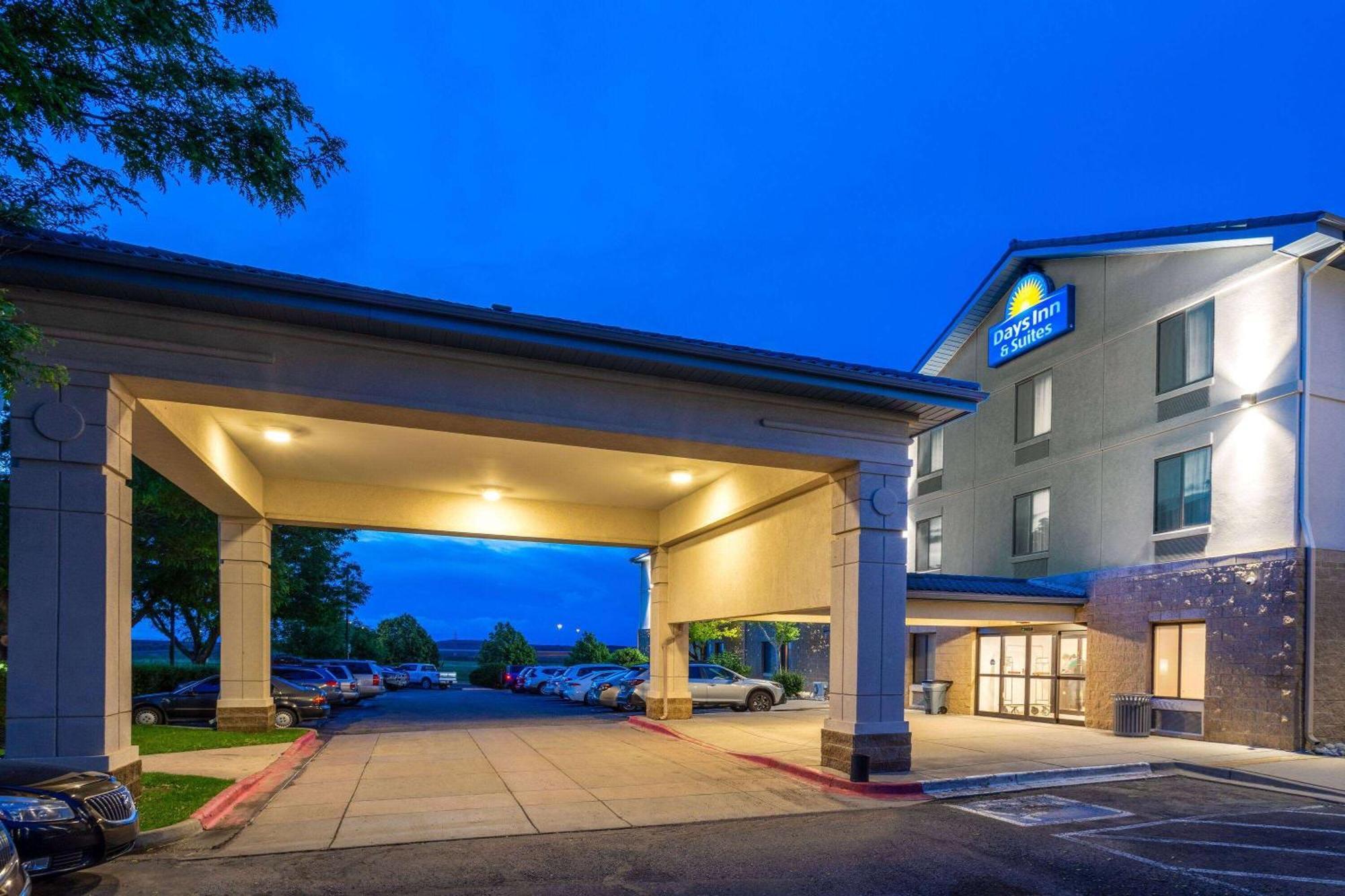Days Inn & Suites By Wyndham Denver International Airport Luaran gambar